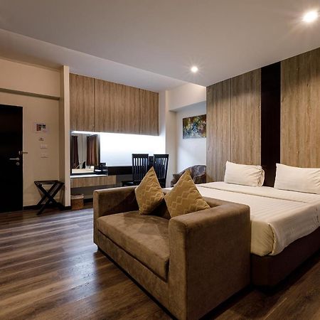 Grand Marina Residence Hotel Ban Laem Chabang Eksteriør billede
